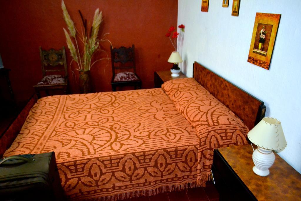 Hotel Casona La Boheme Buenos Aires Szoba fotó