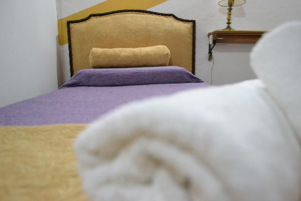 Hotel Casona La Boheme Buenos Aires Szoba fotó