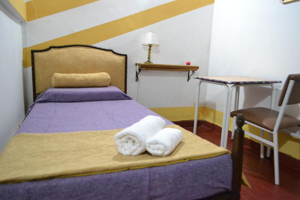 Hotel Casona La Boheme Buenos Aires Szoba fotó